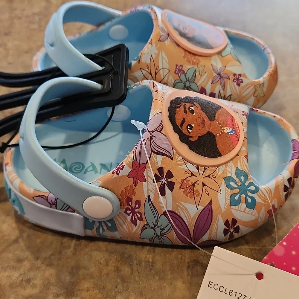 Moana Clog Sandal